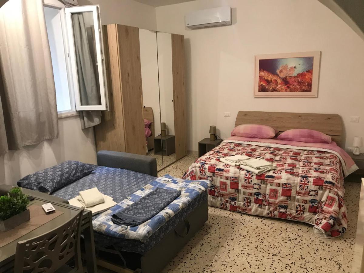 Della Cuba Vacanze Trapani Historic Center Екстер'єр фото