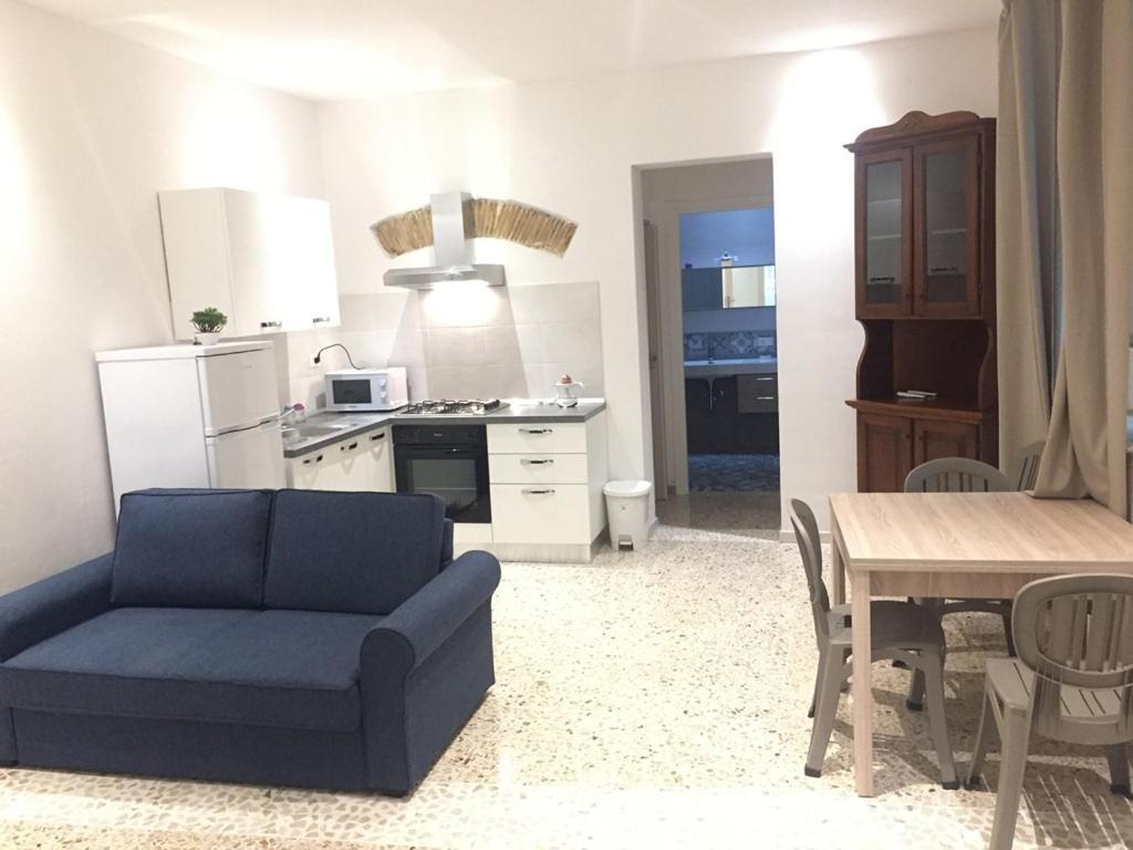 Della Cuba Vacanze Trapani Historic Center Екстер'єр фото